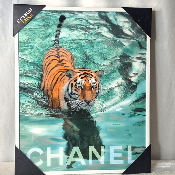 LUX Tiger Wall Art